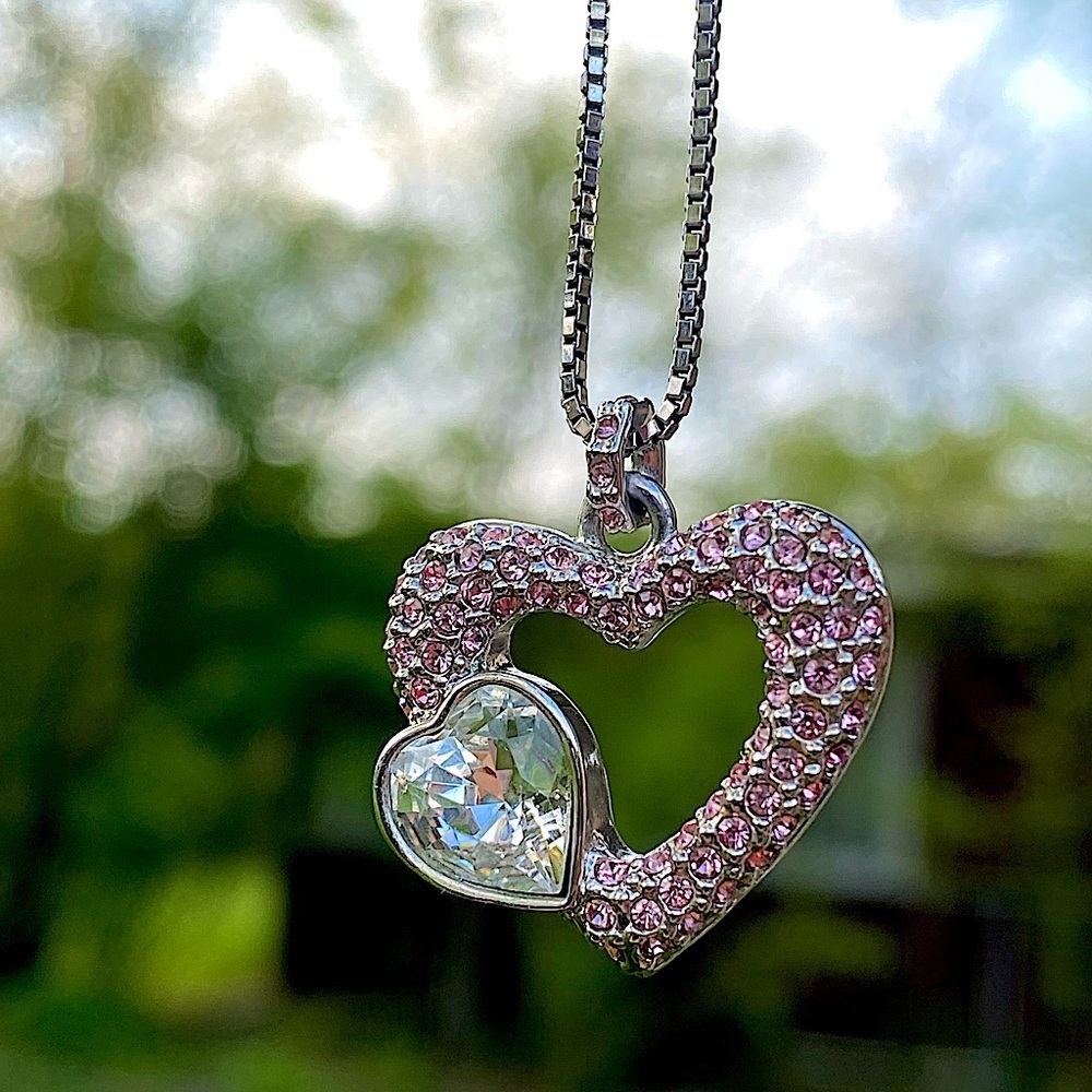 BEAUTIFUL Swarovski double heart necklace